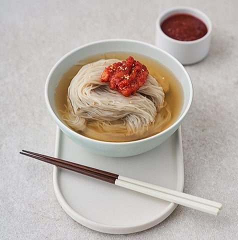 (expiry date: 29/7/2026) [Ulmyeon] Sokcho Style Cold Buckwheat Noodles with Raw Pollack 1150g