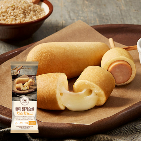 [Seodong] Brown Rice Chicken Breast Sausage Hot Dog with Cheese 80g (1ea)