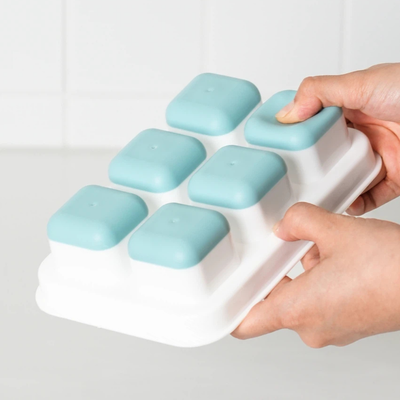[DAISO] Easy-Release Ice Cube Tray (Square)