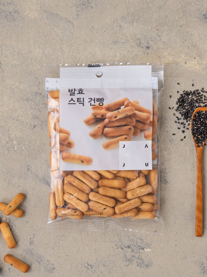 韓國食品-[JAJU] 發酵硬麵包條[芝麻] 110g